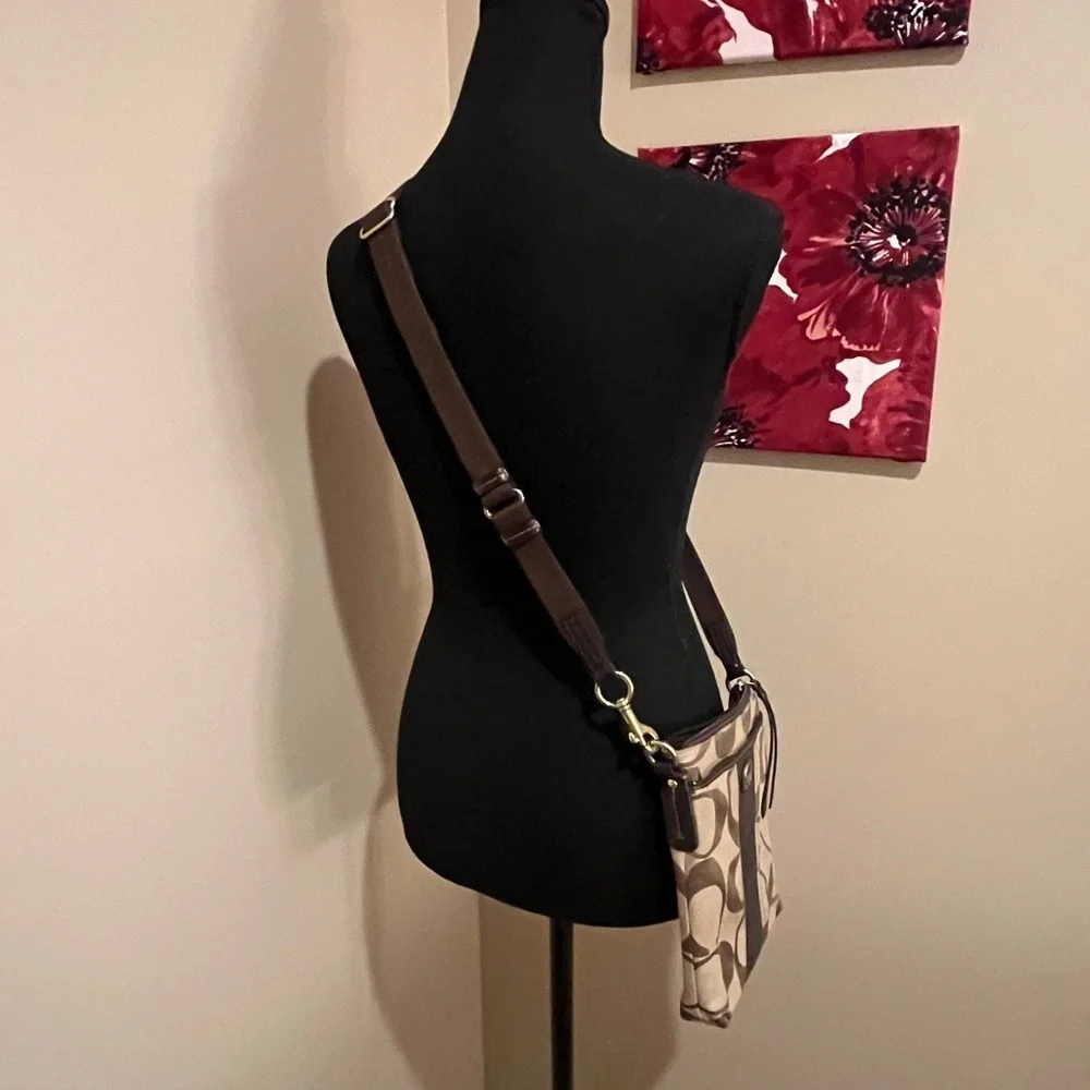 Coach tan & brown crossbody signature jacquard